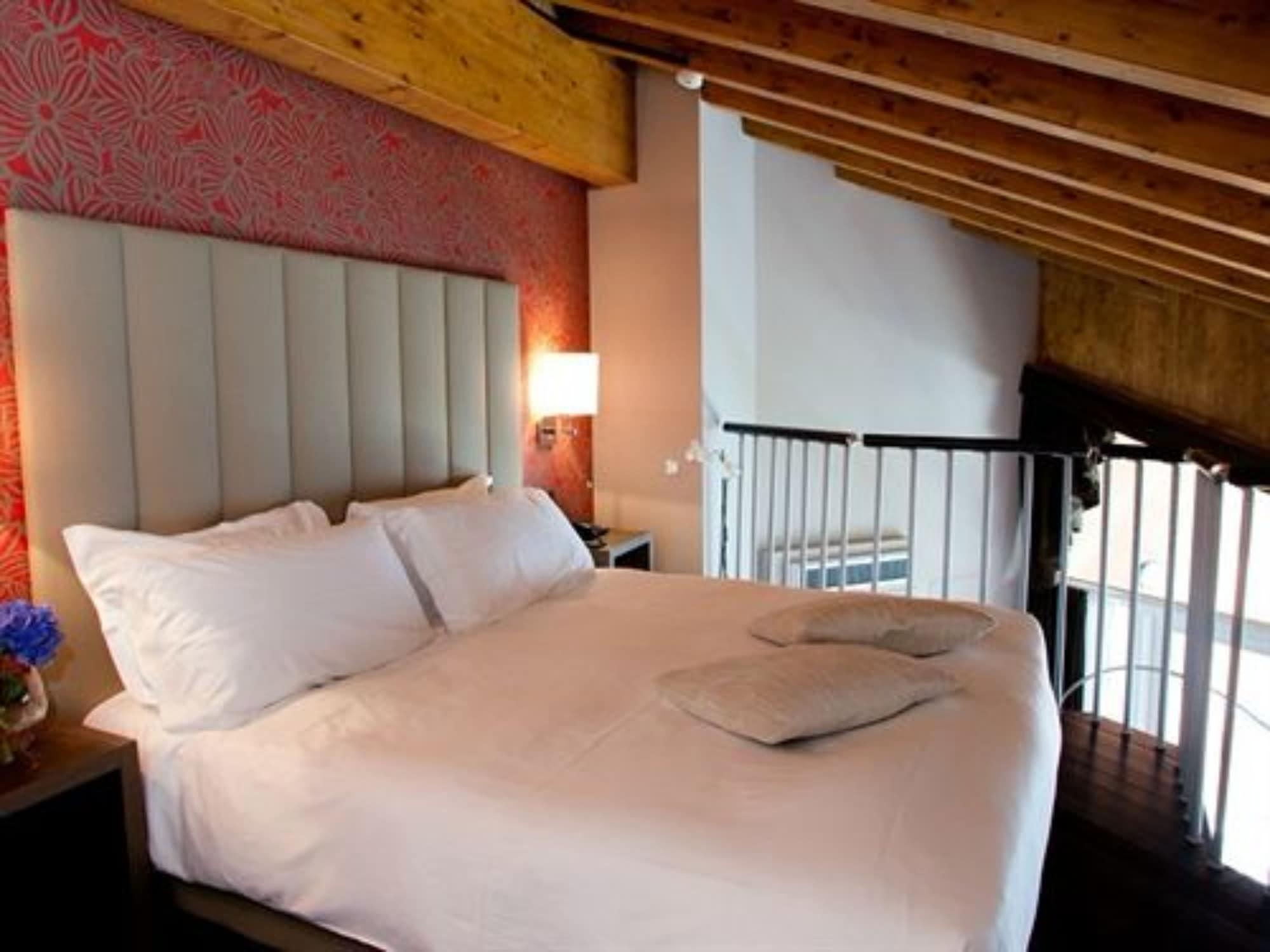 Hotel L'Approdo Pettenasco Eksteriør billede